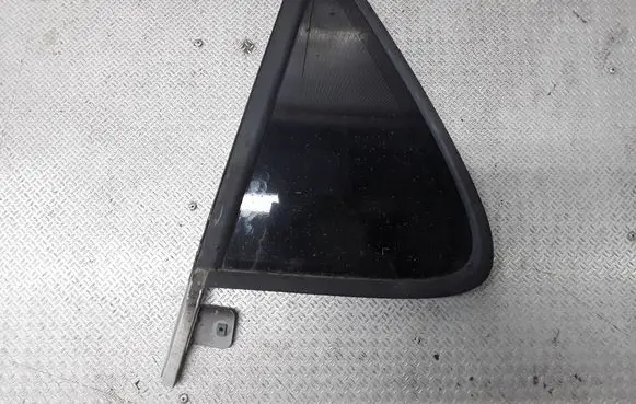 Saab 9-5 Rear vent window glass 