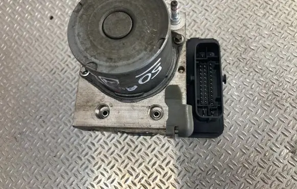 Toyota Avensis T270 ABS Pump 2265106455 4454005150