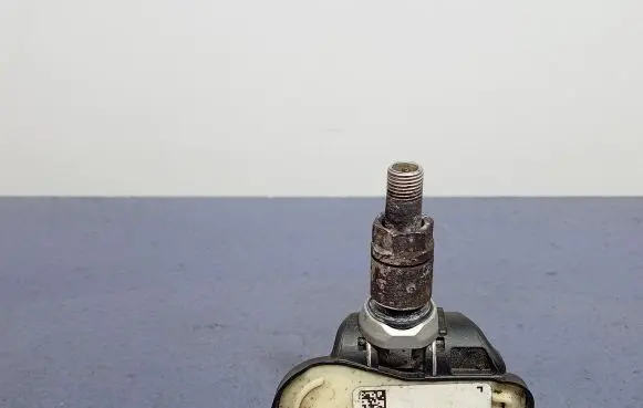 Opel Insignia A Tire pressure sensor 13598775