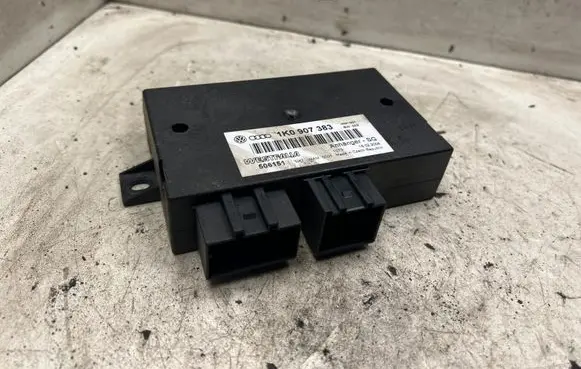 Volkswagen PASSAT B6 Tow bar trailer control unit/module 1K0907383