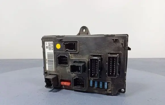 Peugeot 407 Comfort/convenience module 9655471980