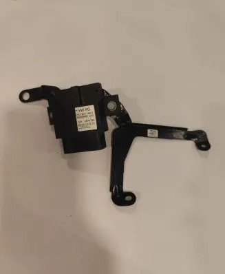 Volkswagen Golf VI Airbag control unit/module 5K7907159A 0574762