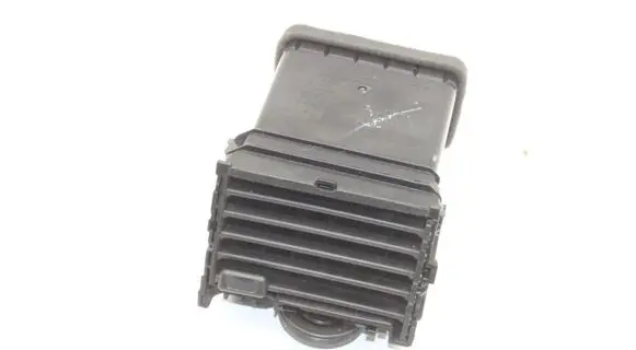 Nissan Leaf I (ZE0) Dashboard air vent grill cover trim 687503NL0A