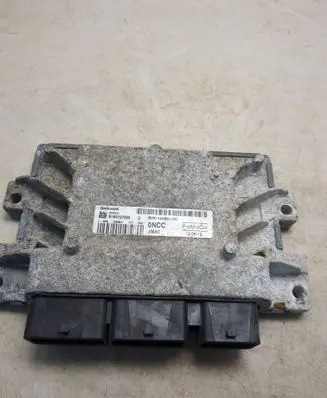 Ford Focus Engine control unit/module S180127022 BV6112A650CNC