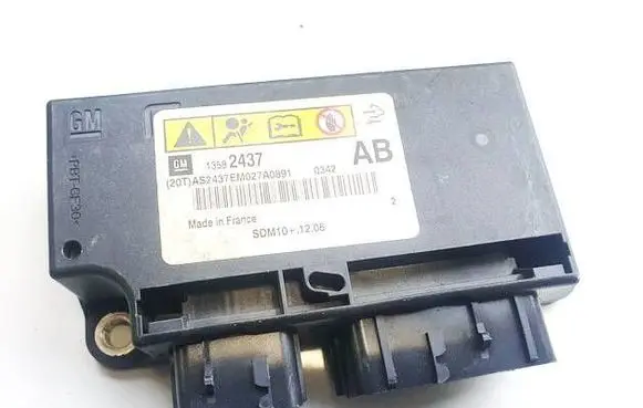 Opel Zafira C Airbag control unit/module 13582437 AS2437EM027A0891