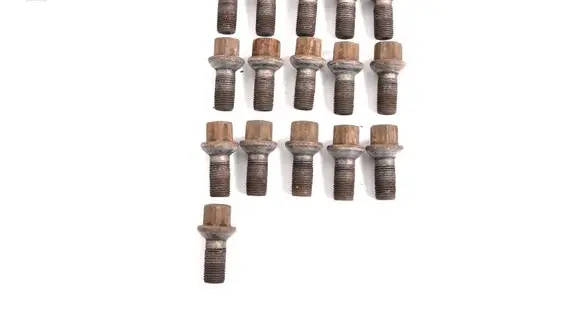 Opel Astra J Nuts/bolts 