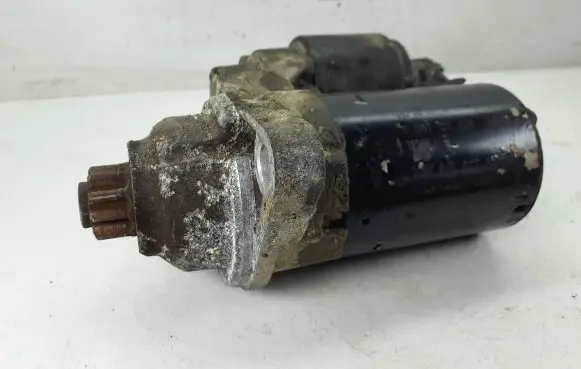 Volkswagen Golf V Starter motor 02T911023M 0001120408