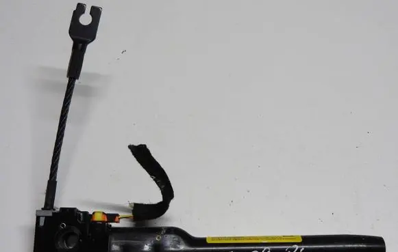 Peugeot 5008 Front seatbelt 34039736D 000104677764 BAMPT11177