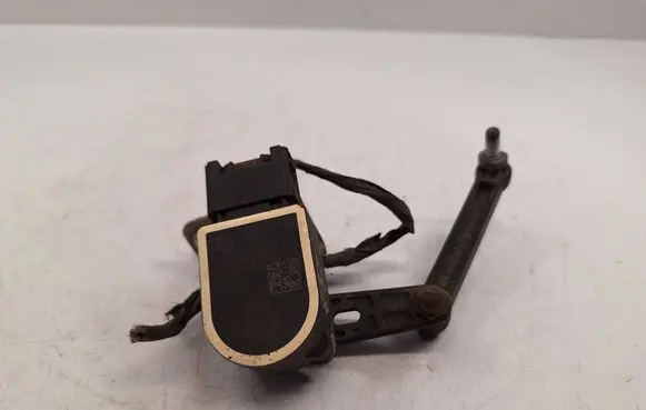 BMW 5 F10 F11 Headlight/headlamp level sensor 37146784075