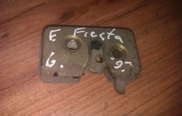 Ford Fiesta Tailgate/trunk/boot lock/catch/latch 89fba43102ap