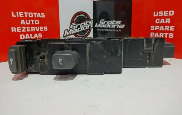 Volvo S80 Electric window control switch 9452941