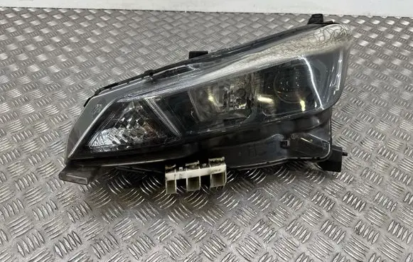 Nissan Leaf II (ZE1) Headlight/headlamp 260605SH0A