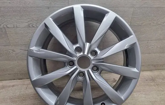Volkswagen Golf VII R17 alloy rim 5G0601025K