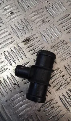 Volkswagen Tiguan Engine coolant pipe/hose 323220