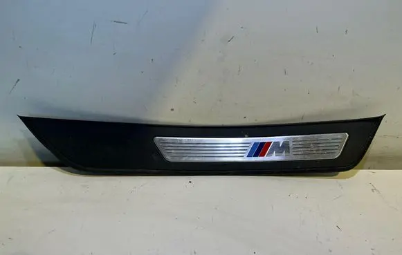 BMW 5 F10 F11 Rear sill trim cover 8050052