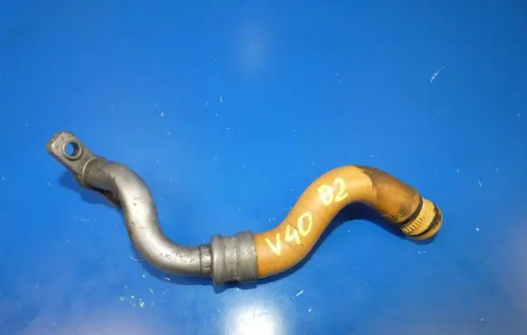 Volvo V40 Engine coolant pipe/hose