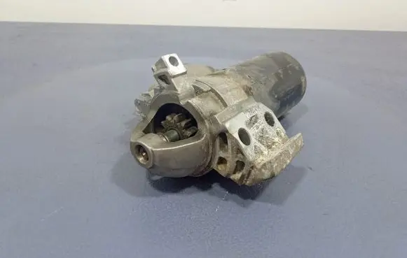 BMW 5 F10 F11 Starter motor 0001148020