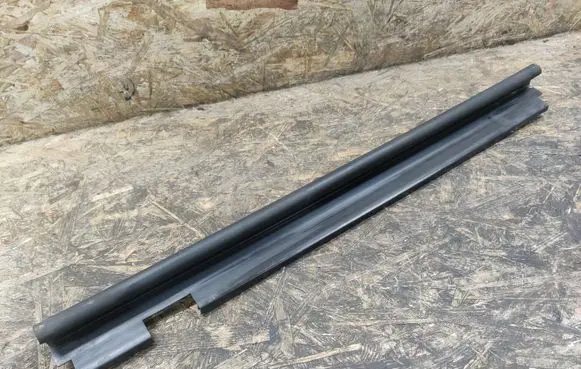 Cadillac SRX Radiator trim 
