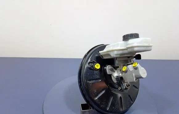 Volkswagen PASSAT CC Brake booster 5Q1614105CG