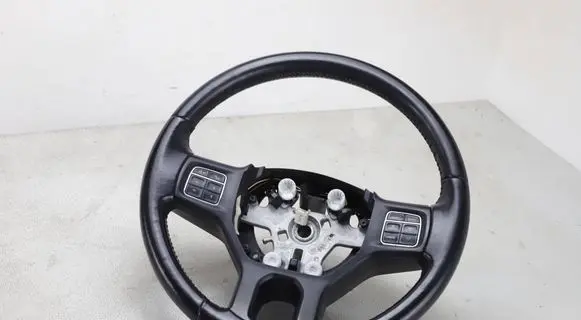 Dodge RAM 1500 DS Steering wheel 1038785 1UH62DX9AG P1UH62DX9AG