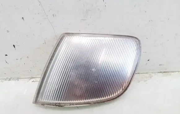Volkswagen PASSAT B4 Front reflector 144569