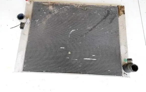 BMW 5 E60 E61 Coolant radiator