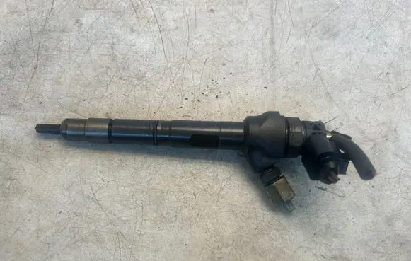 Audi Q5 SQ5 8R Fuel injector 0445110647 03L130277Q