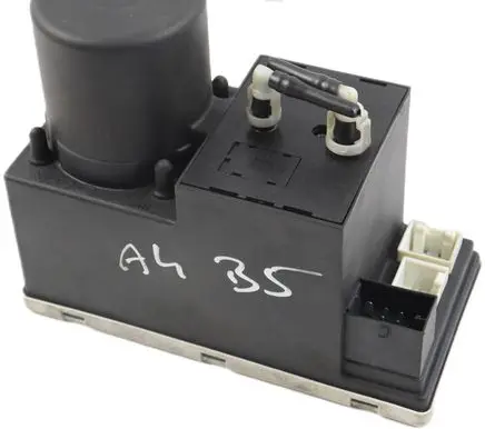 Audi A4 S4 B5 8D Central locking vacuum pump 8D0862257B