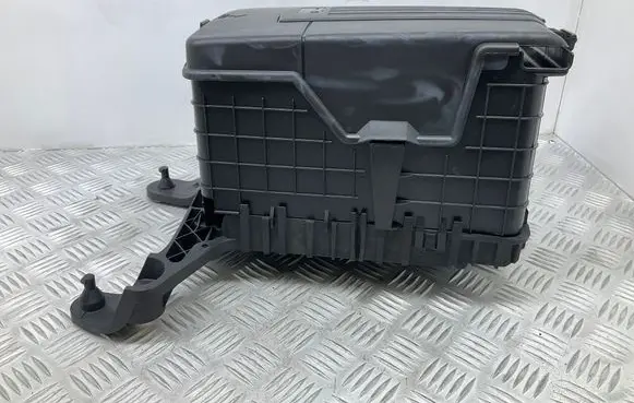 Audi Q3 8U Battery box tray 1K0915333H 3C0915443A