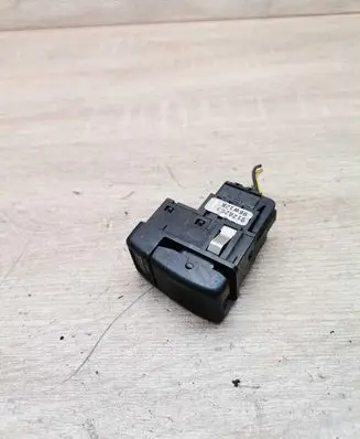 Volvo 850 Mirror heating switch 9128263