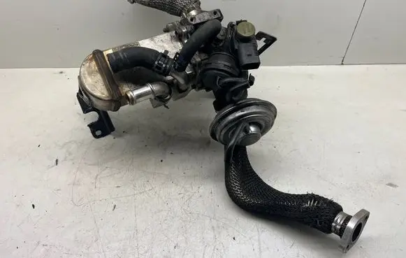 Audi A4 S4 B7 8E 8H EGR valve cooler 059131511H 059131511