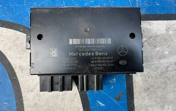 Mercedes-Benz Sprinter W906 Tow bar trailer control unit/module A9069009901 A9069012401