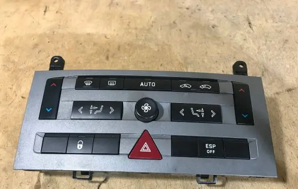 Peugeot 407 Climate control unit 96573322YW 96470287XT 96512442XT