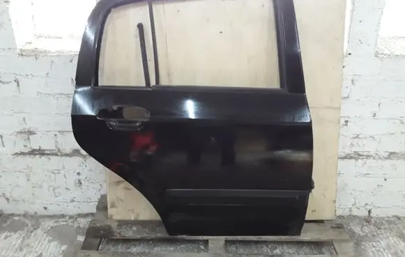 Hyundai Getz Rear door