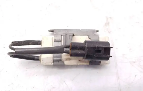 Toyota Yaris Coolant fan relay 2468107970