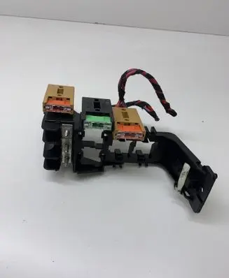 Audi A4 S4 B7 8E 8H Fuse module 8E0937503 8E0937503B