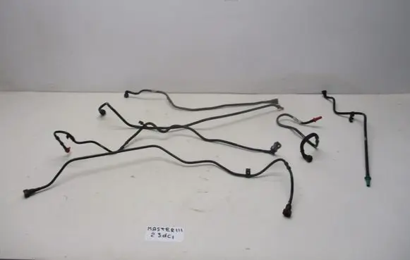 Renault Master III Fuel line pipe