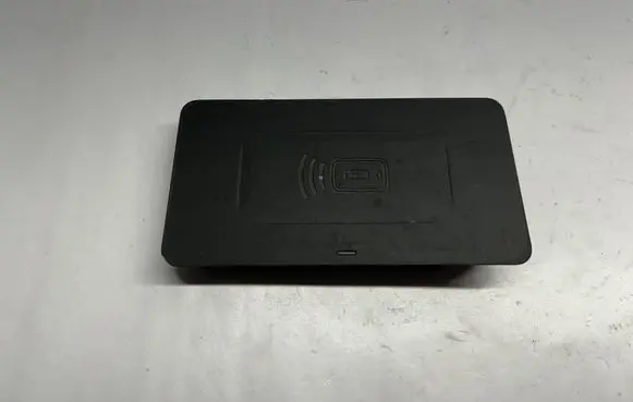 BMW 3 G20 G21 Wireless charging module 9437712