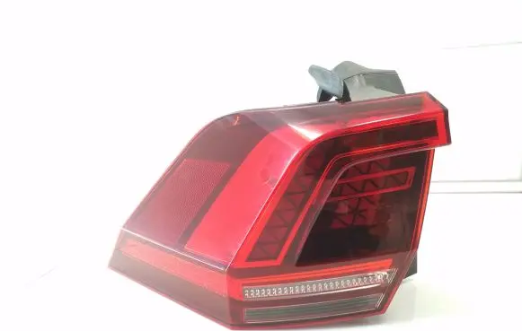 Volkswagen Tiguan Rear/tail lights 5NA945207C