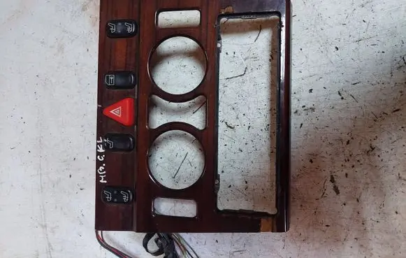 Mercedes-Benz E W210 Hazard light switch 2108200051
