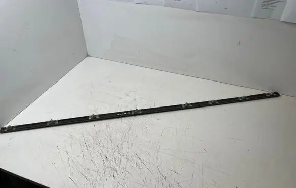BMW 3 E46 Front door trim (molding) 8208449