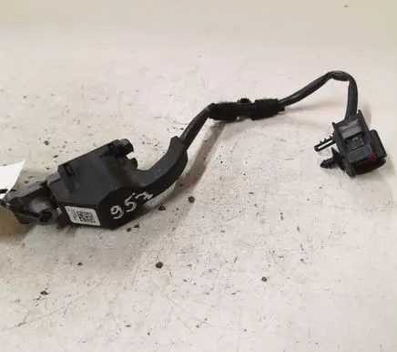 Volvo V40 Bonnet Pedestrian Airbag Actuator P31305432