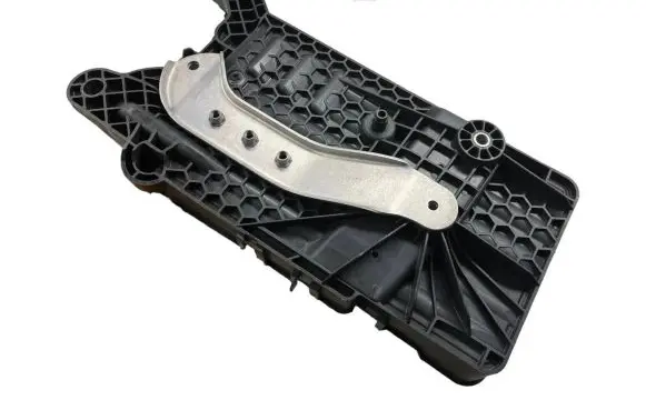 Volkswagen Tiguan Battery tray 5QF915321C 5QF915331C