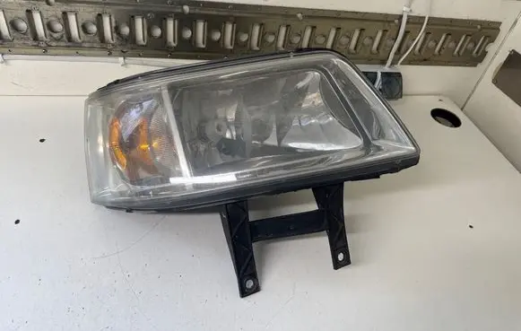 Volkswagen Transporter - Caravelle T5 Headlight/headlamp 7H1941016J 0418420401 200405120852