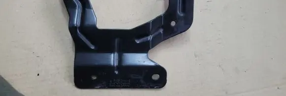 Audi A5 Other engine bay part 8W0121232F