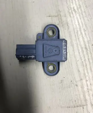 Volkswagen Tiguan Airbag deployment crash/impact sensor 1K0955557A