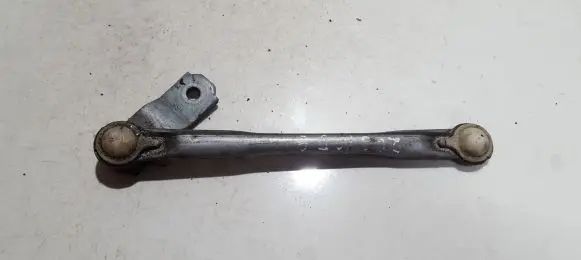 Mazda 5 Front wiper linkage and motor