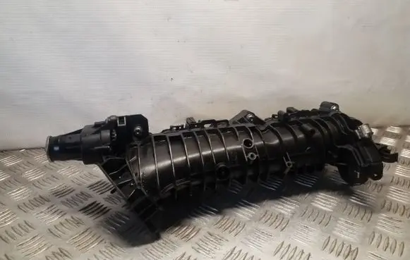 BMW 5 F10 F11 Intake manifold 8514771 8506406 7807991