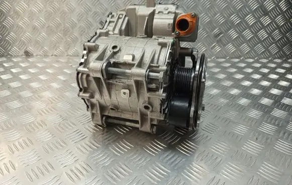 BMW X1 U11 Generator/alternator 5A96D93