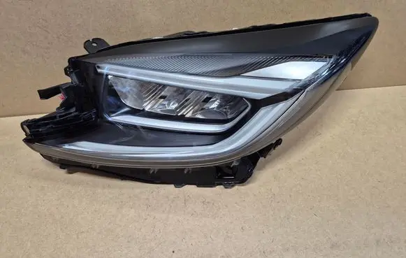 Toyota Aygo X Headlight/headlamp 0H33
